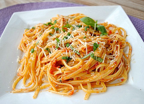On Tap Oil & Vinegar Tomato Basil Linguini